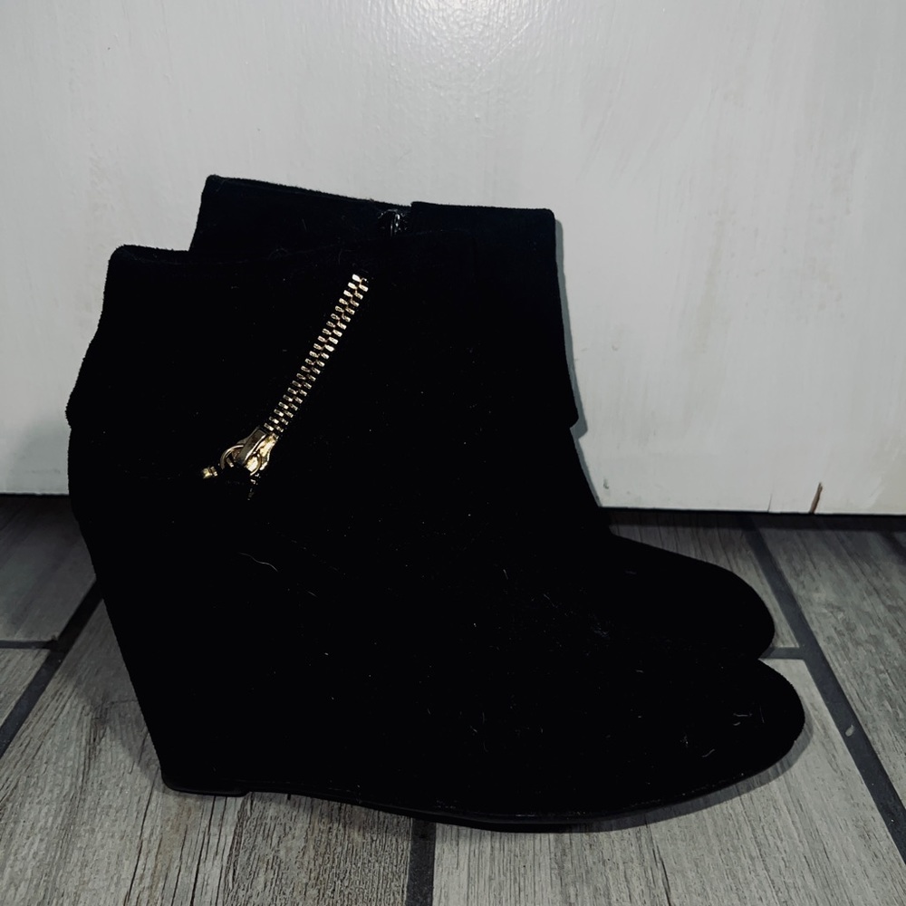ZiGi Soho Wedge Booties Shoes
Zipper Accent (Faux-Suede)